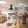 Confira 8 maneiras de decorar a casa no estilo retrô sem cair na mesmice