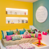 Parede amarela: veja dicas para decorar espaços usando essa cor vibrante